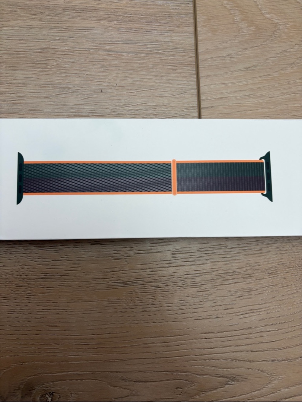 BNWT Apple Watch Sport Loop Dark cherry/Forest Green 45mm Watch Band